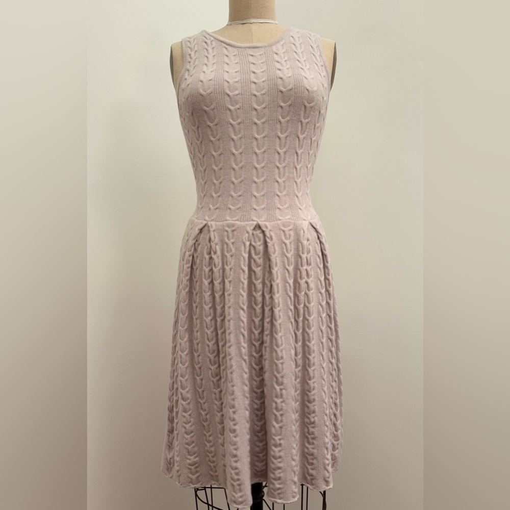 🔥🔥NWT - BCBGMaxAzria 100% Wool sleeveless cable knit dress - Size M